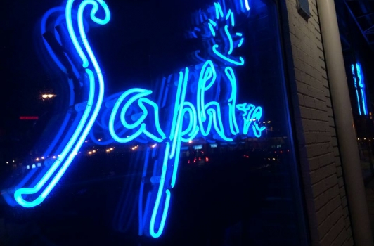 Saphire Cafe 