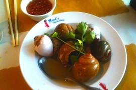 Minh's Oc nhoi Thit  (Snails stuffed with minced pork)