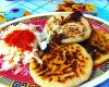 Pupusas y Curtido