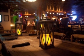 Mutiny Pirate Bar & Island Grille